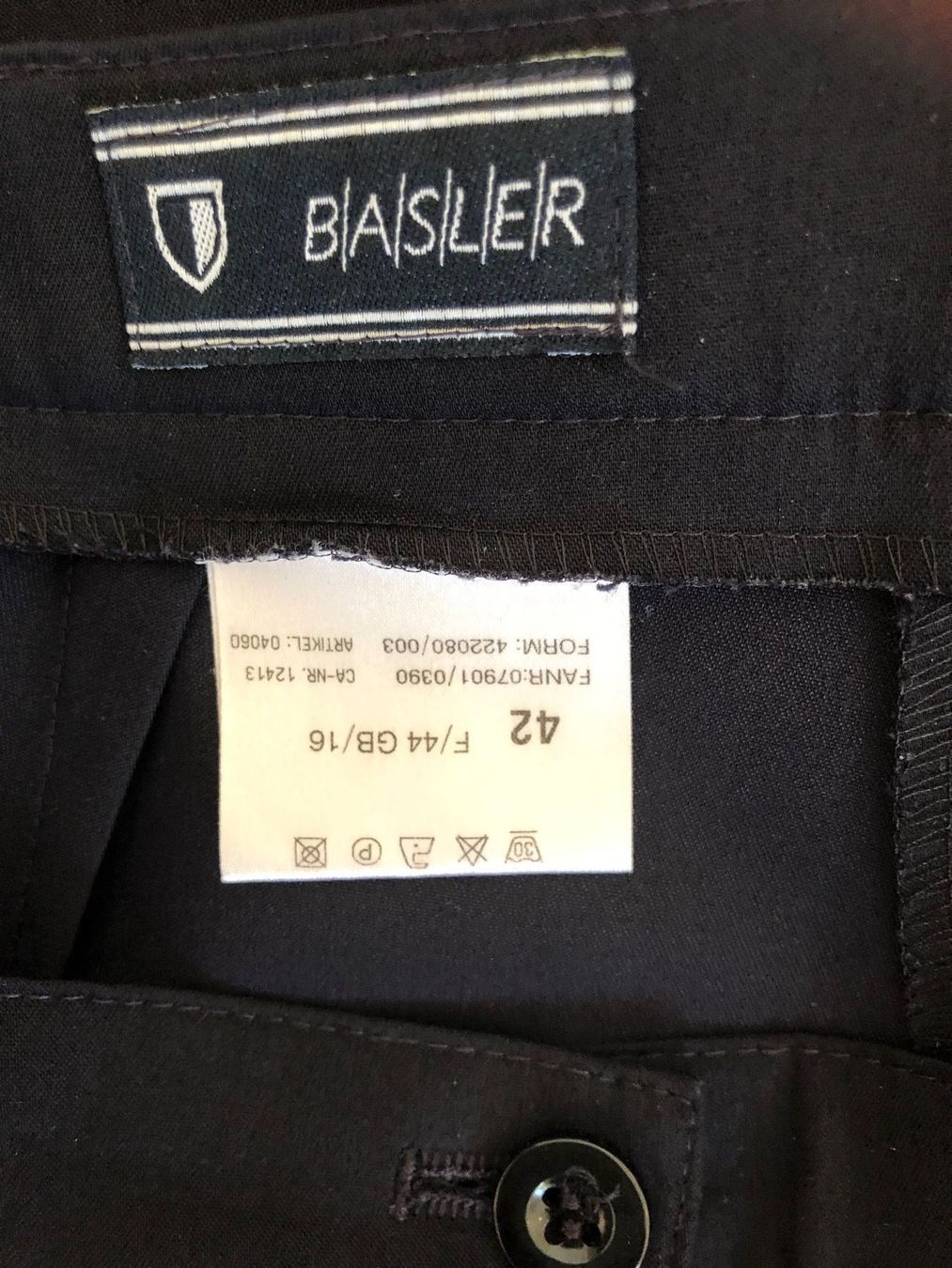 Basler Pantaloni: BASLER DAMENHOSE – Usato da Zürich venduto da heb_c9cj 1