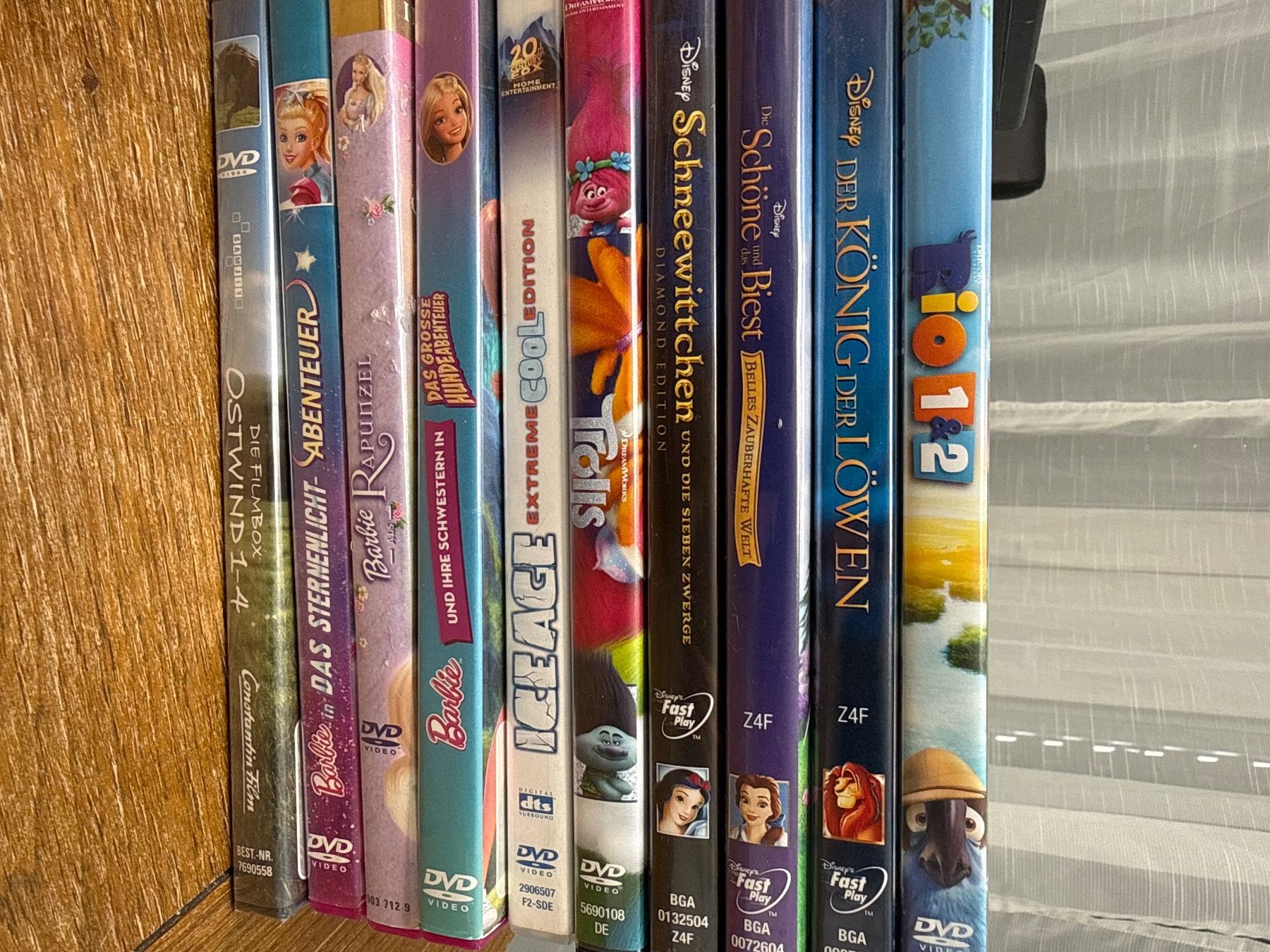 Tutti i DVDs: 21 Kinder DVD‘s – Usato da Härkingen venduto da Milo-81 2