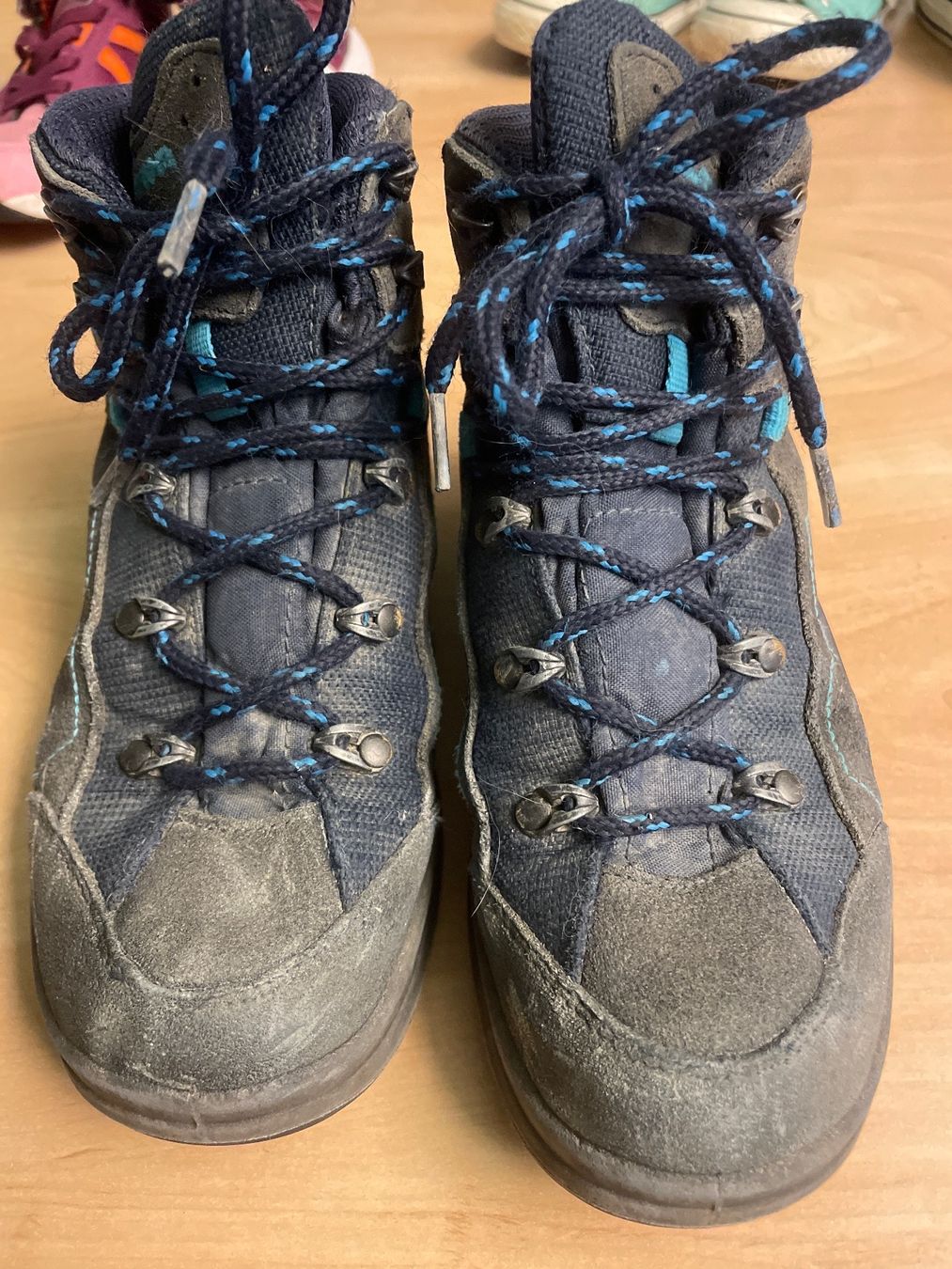 Lowa Scarpe per ragazzi: LOWA Goretex Wanderschuhe Gr.33 – Usato da Obergerlafingen venduto da cabo4 1