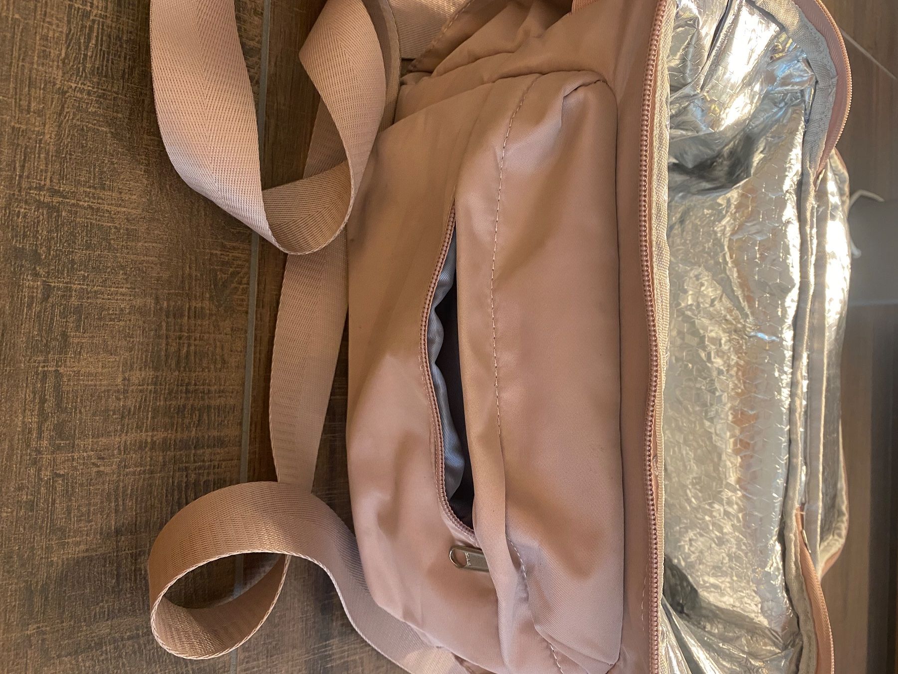 Borse da donna: Kühltasche mit vielen Fächern To-Go rosa – Usato da Pratteln venduto da a23_j2gs 8