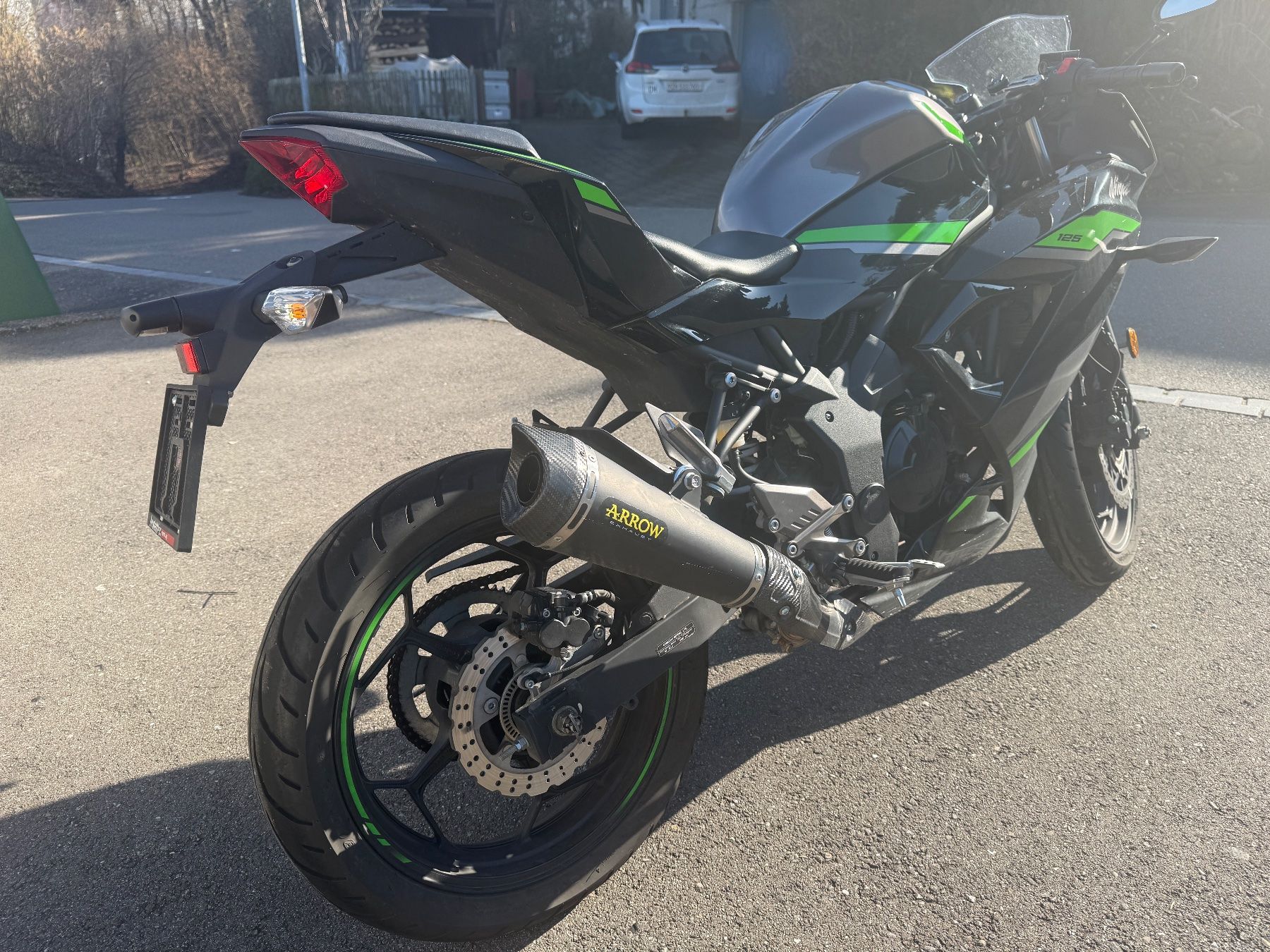 Kawasaki Strada: Kawasaki Ninja 125 – Usato da Regensdorf venduto da Pietsch 1