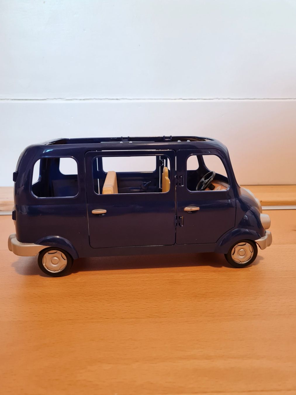 Sylvanian families Giocattoli: Auto Sylvanian Family – Usato da St. Gallen venduto da stolisma 1
