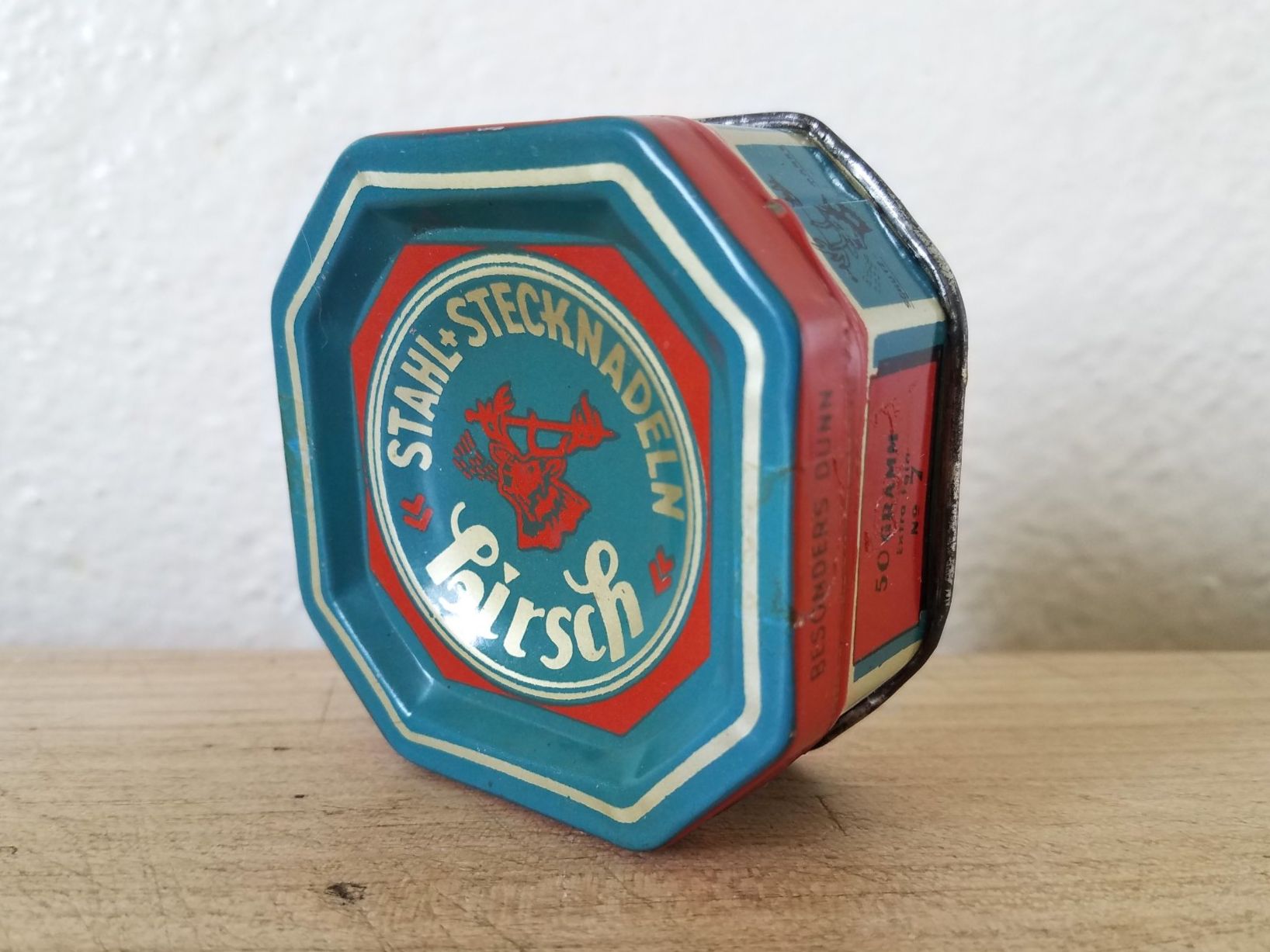Contenitori & Simili: Uralte Hirsch Stecknadeln-Blechdose Blechdose Vintage – Usato da Rorschacherberg venduto da Marubium 3