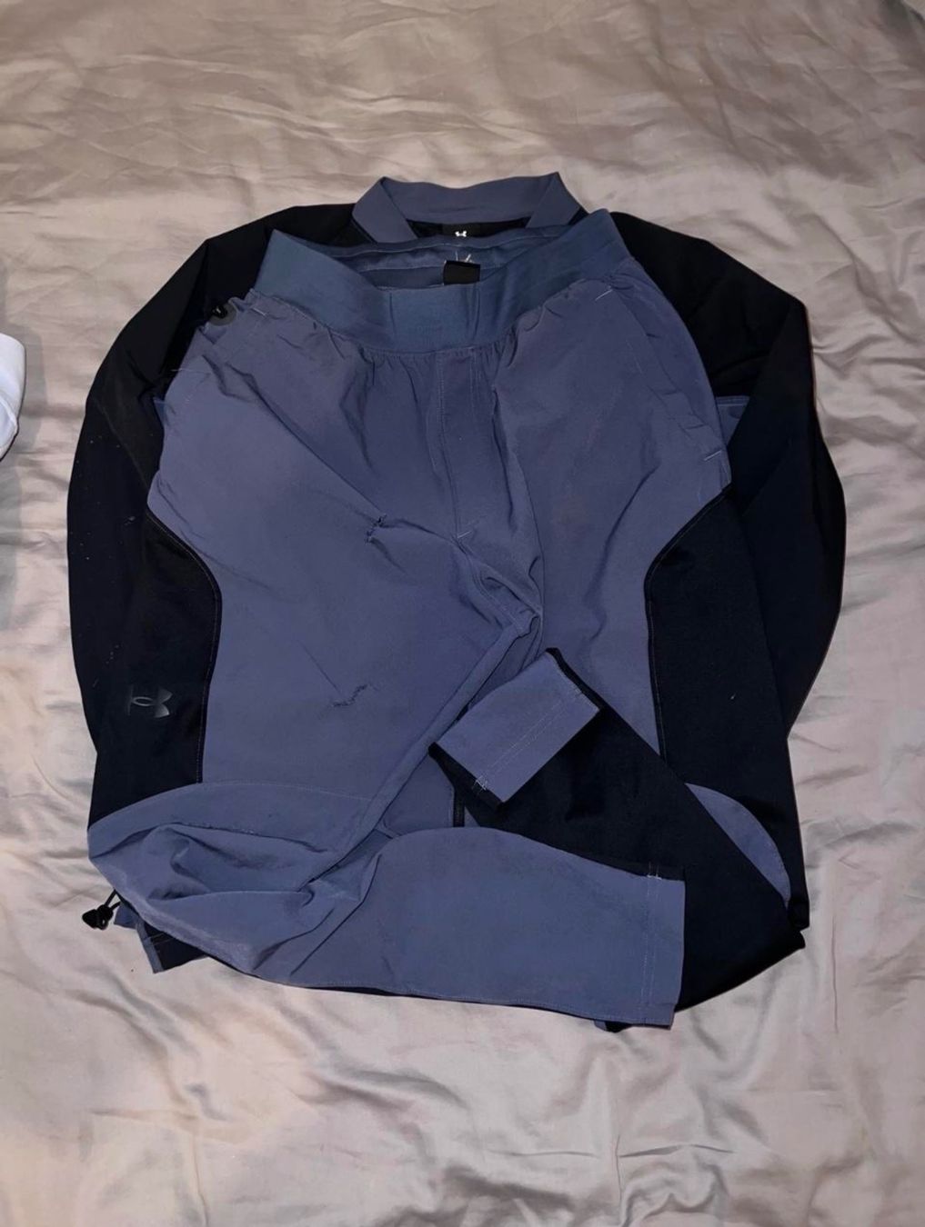 Under Armour Kleiderpakete: Under armour ensemble bleu – Gebraucht aus Genève von jae_n2pn 1