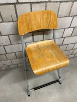 Klappbarer Holzstuhl Vintage Mid Century Retro