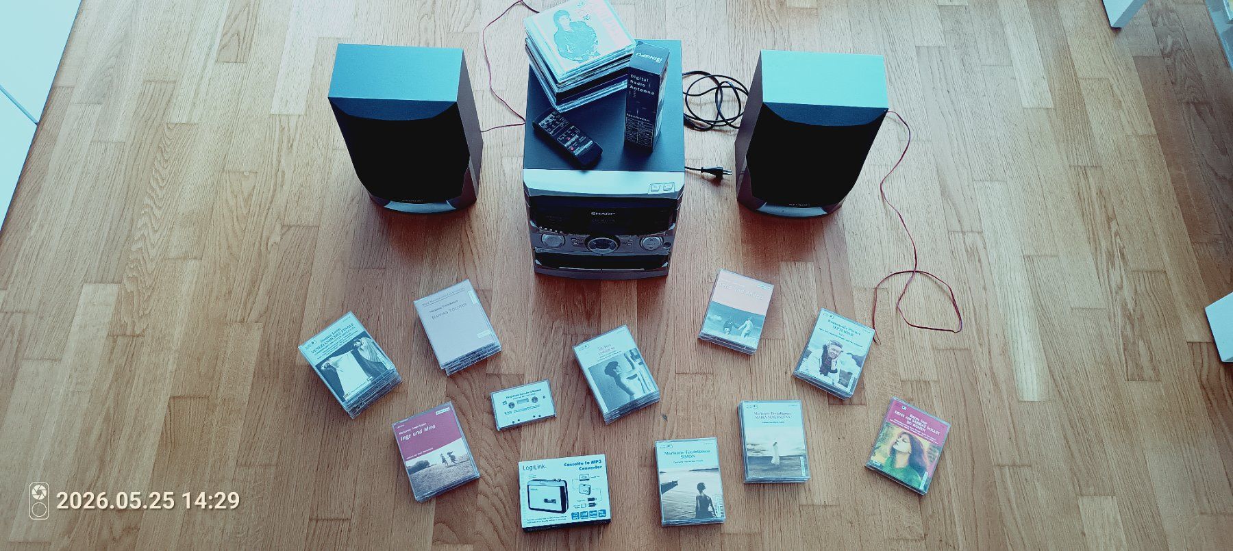 Sharp Radio: Sharp CD-C615 Stereoanlage mit 3fach CD Wechsler – Usato da Rheinfelden venduto da fencingline