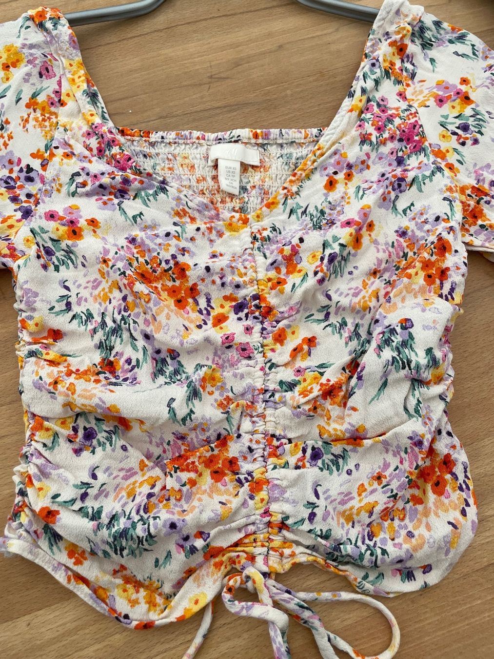 H&M Top: Top Fleuri Taille XS – Usato da Sion venduto da Mazarine_ 2