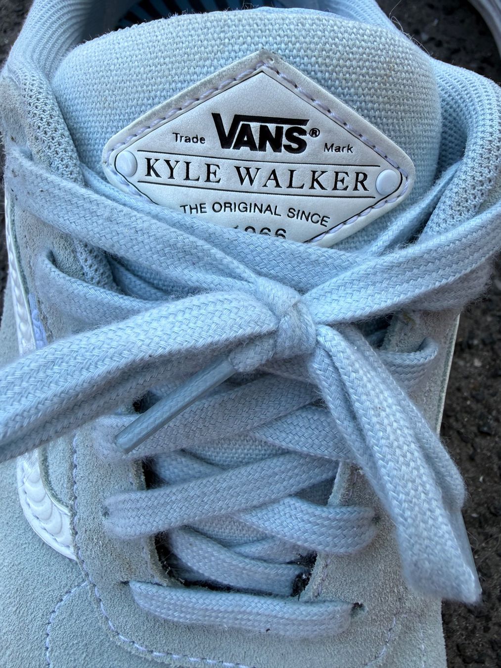 Vans Chaussures hommes: Vans Kyle Walker hellblau/weiss Gr. 45 – D'occasion à Uettligen par Leoniexx 1