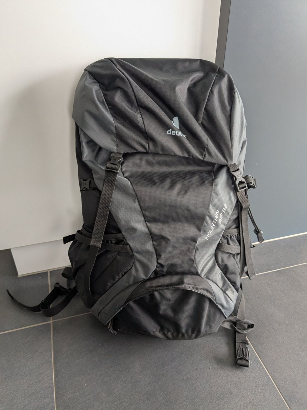Wanderrucksack Deuter Mountain Air 32L (Gebraucht) in Seuzach für