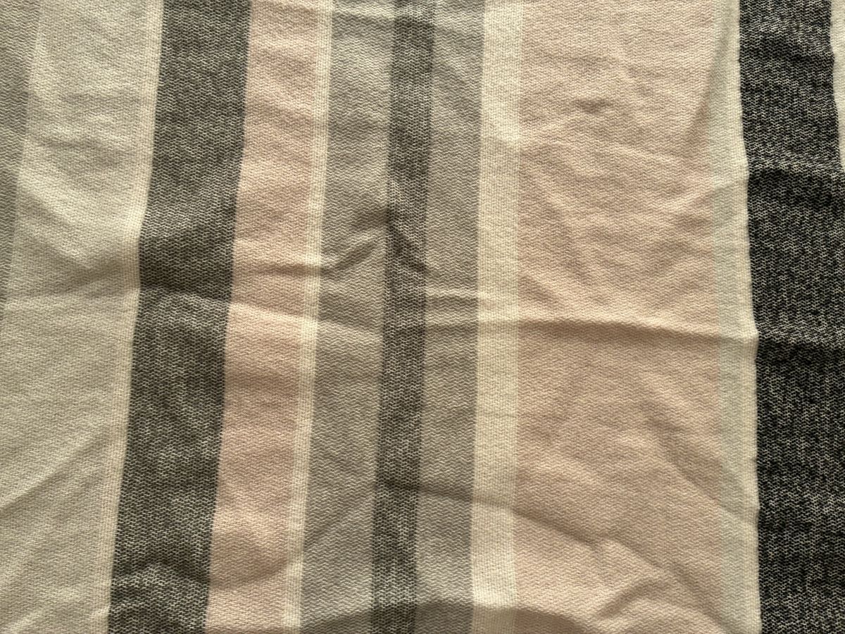Foulards, Tücher & Schals: Schal – Gebraucht aus Bassersdorf von secondhand_clothing