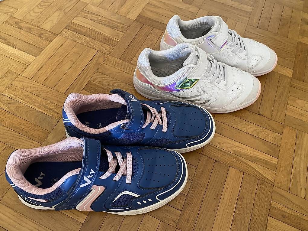 Schuhe für Jungen: Hallenturnschuhe Gr. 34 – Gebraucht aus Ostermundigen von Jehop
