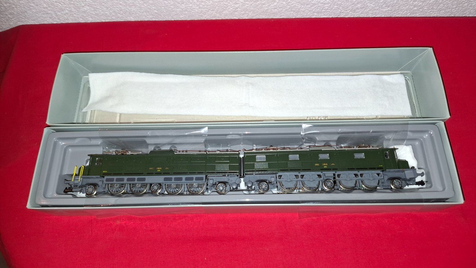 Märklin Modelleisenbahnen: Märklin : Ae 8/14 der SBB, AC, Digital – Gebraucht aus Märwil von Siebenzipfel 3
