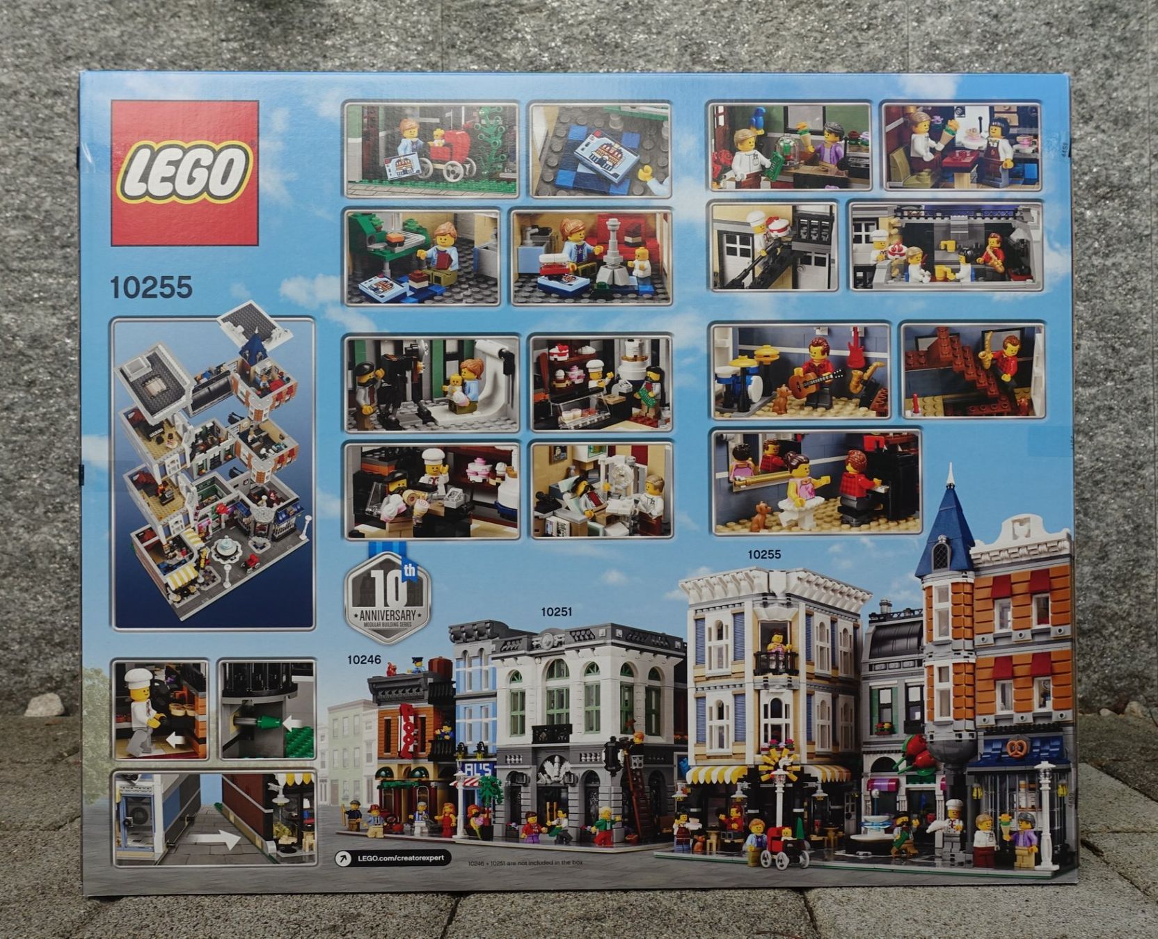 Lego Giocattoli: Lego 10255 Stadtleben NEU OVP – Nuovo e nell'imballaggio originale da Muttenz venduto da Bricktus 1