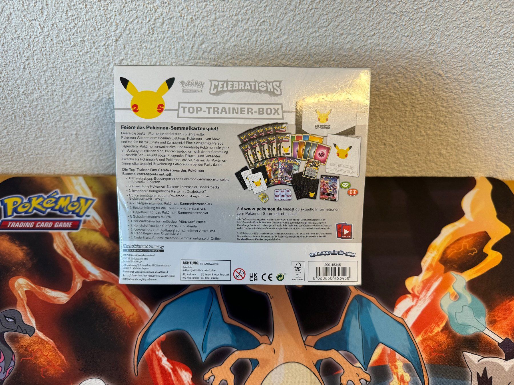 Pokémon Sammelbilder & Trading cards: Pokemon Celebrations Top-Trainer-Box OVP – Neu (gemäss Beschreibung) aus Bülach von Pfrenzel 2