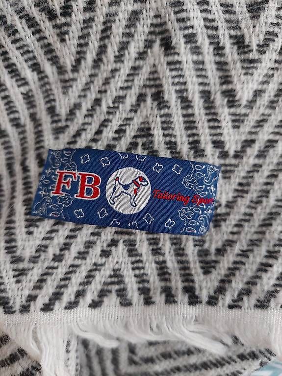 Foulards, Tücher & Schals: Schal mit Fransen – Gebraucht aus Gossau SG von sus_bkb7 2
