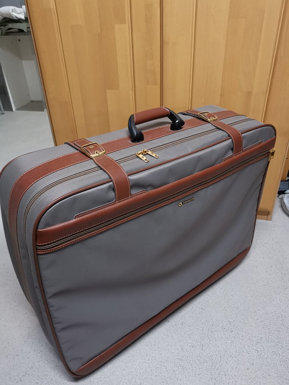 Samsonite Reisekoffer: Reisekoffer Samsonite im Vintage-Stil neu – Neu (gemäss Beschreibung) aus Galgenen von amoxan1