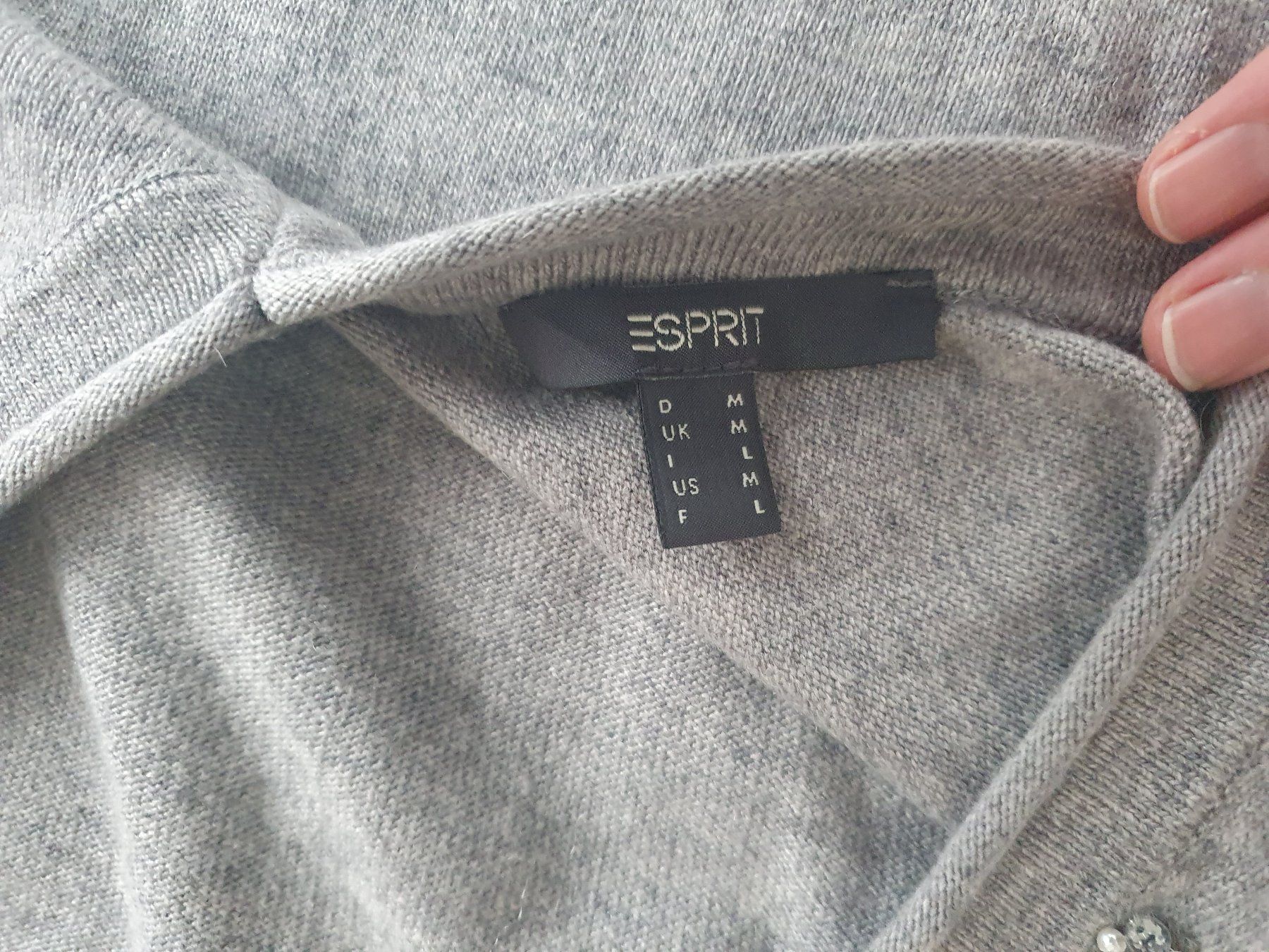 Esprit Pullover & Sweatshirts: ESPRIT Pullover Gr. M * grau – Gebraucht aus Frick von Baghira84 2