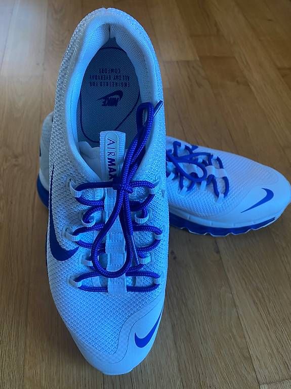 Herrenschuhe: NIKE AIR – Neu und originalverpackt aus Aarau Rohr von Sergiomendez 1