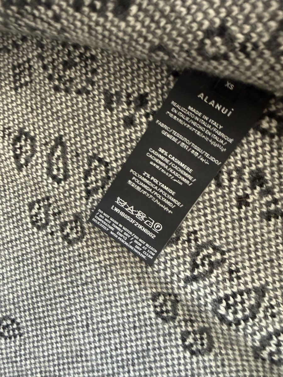 Giacche: Alanui cardigan  – Nuovo (secondo la descrizione) da Bellinzona venduto da Giulia3440 1