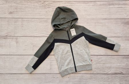 Strickjäggli von Okaïdi Gr. 104 neu