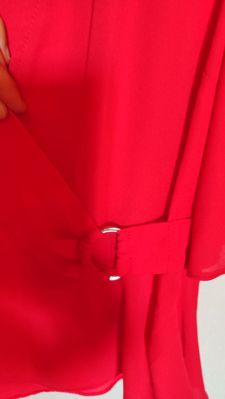 H&M Blusen: Miss Selfridge Bluse, Rot, Gr. 36, NEU! – Neu und originalverpackt aus Brüttisellen von nic_xm7s 1