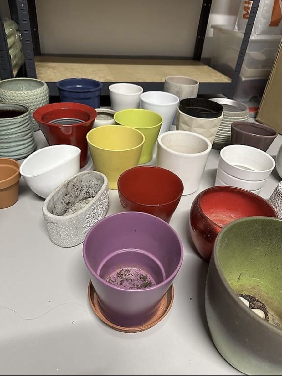 Vasi per fiori: 25 verschiedene Blumentöpfe TOP – Usato da Affeltrangen venduto da admar 2