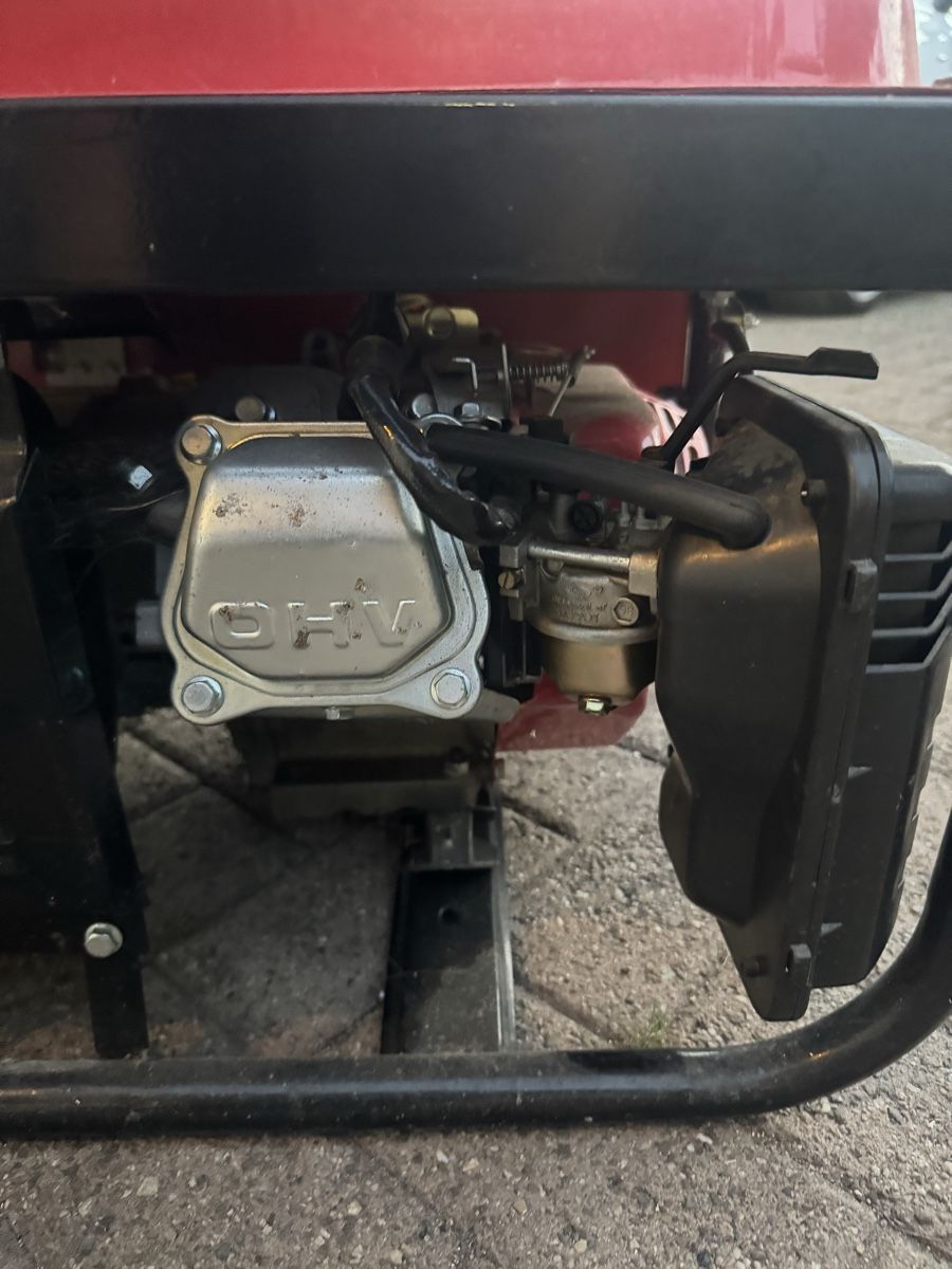 Generatori di corrente: Benzin Notstrom Generator Stromerzeuger ab 1.- – Usato da Leuggern venduto da Darwin016 1