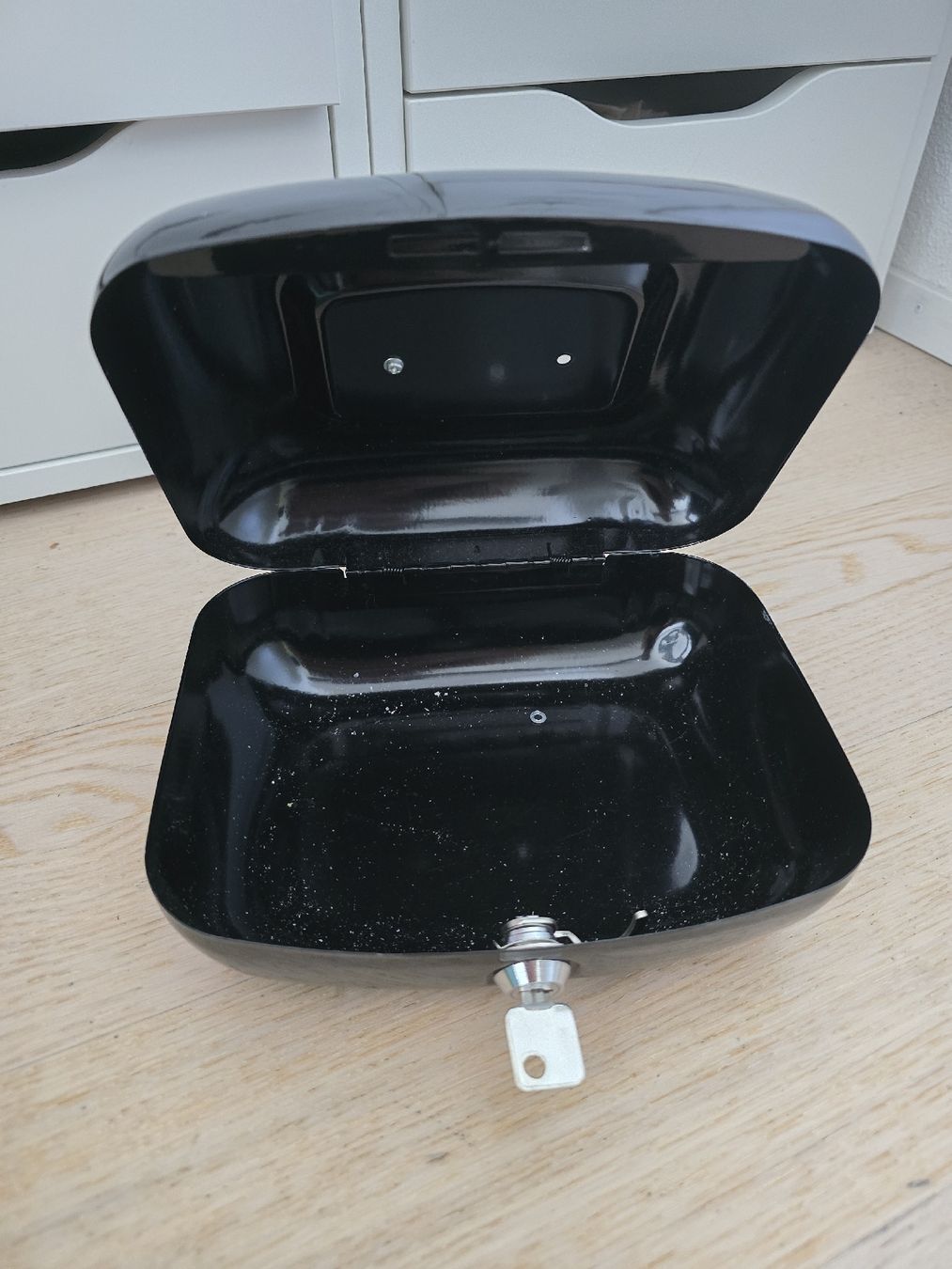 Registratore di cassa: Geldkassette – Usato da Rickenbach b. Wil venduto da VeryLovelyThings 6