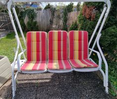 Hollywoodschaukel / Gartenschaukel mit Kissen