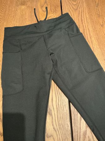 Sportliche Damen Leggings mit Taschen Grösse S
