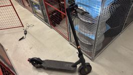 XIAOMI Mi Electric Scooter PRO 2