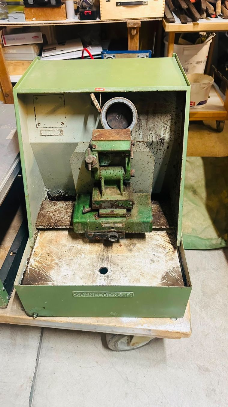 Tutte le macchine: Stechbeitel Schärfmaschine Schneeberger – Usato da Volketswil venduto da ars_sjh2