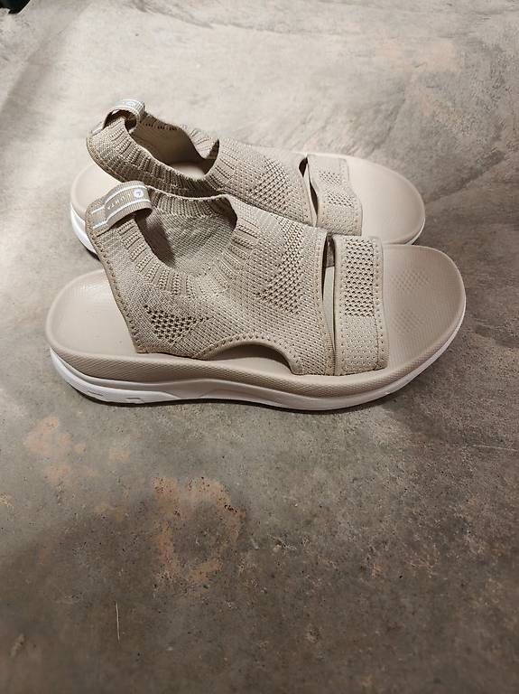 Damenschuhe: Sandalen Luhta – Gebraucht aus Kirchberg BE von naa_lxk5
