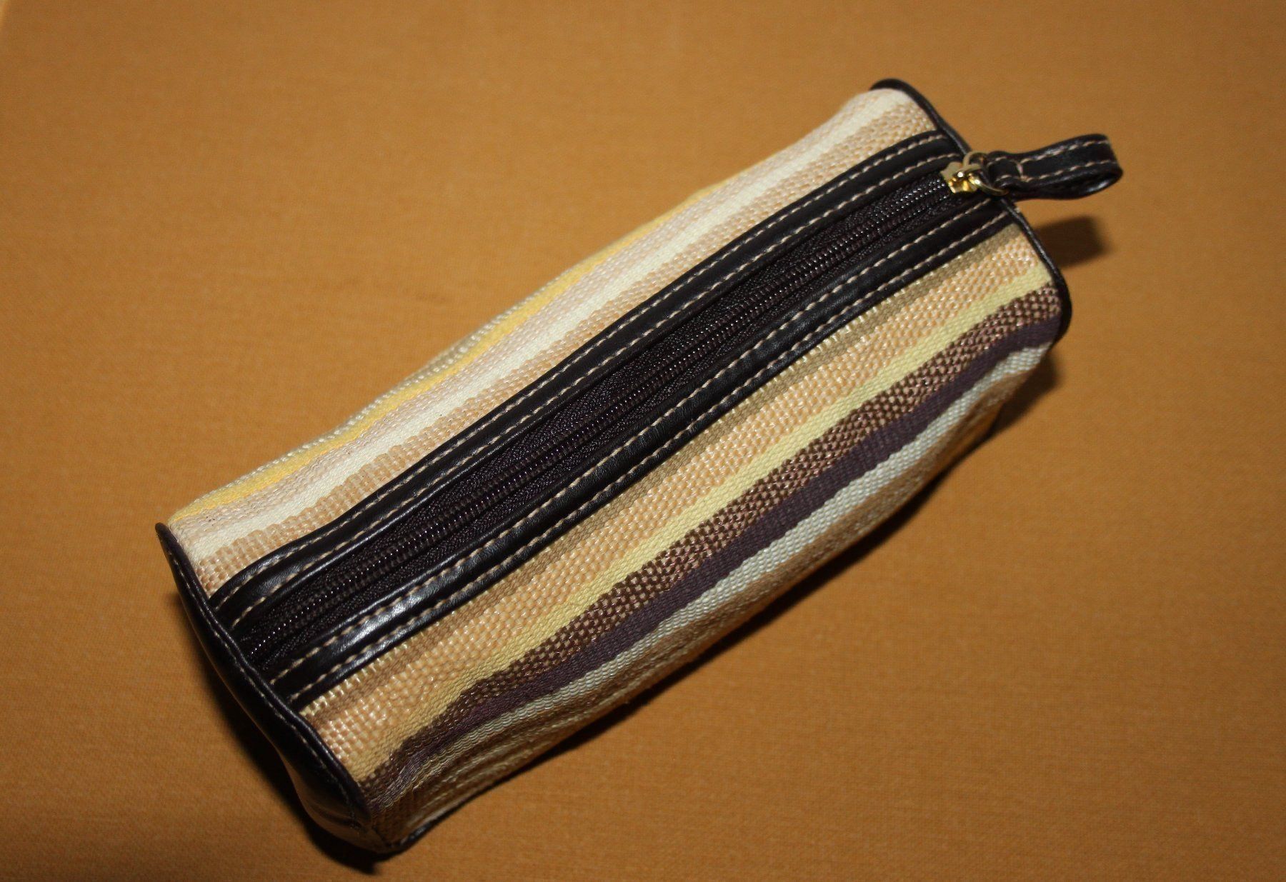 Custodie per cosmetici: Necessaire / Kulturbeutel / Unisex – Usato da Otelfingen venduto da Jupi07 7