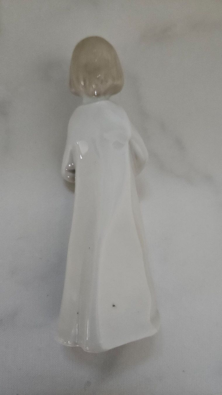 Figuren: Porzellanfigur Mädchen mit Puppe – Gebraucht aus Meggen von G7957c24 1
