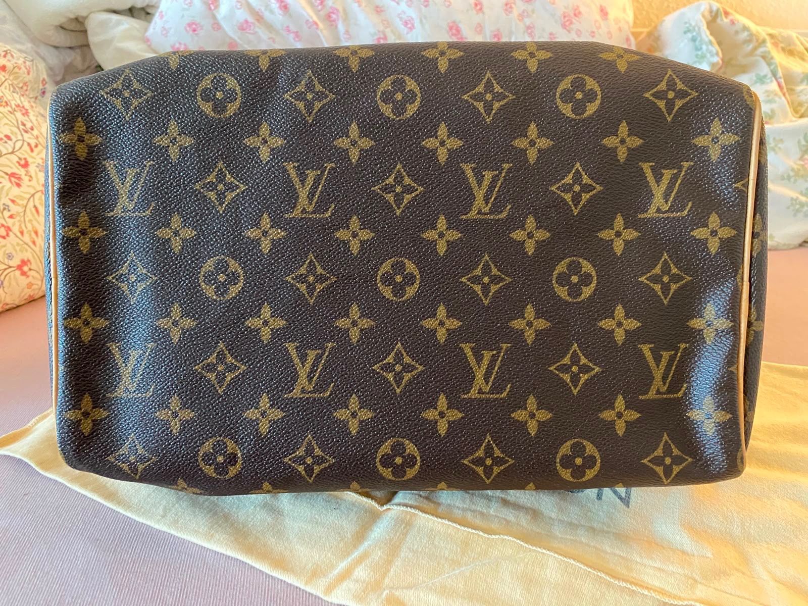 Louis Vuitton Taschen: Louis Vuitton Tasche 30x23x18 – Gebraucht aus Unterterzen von NZ_Surferin 5