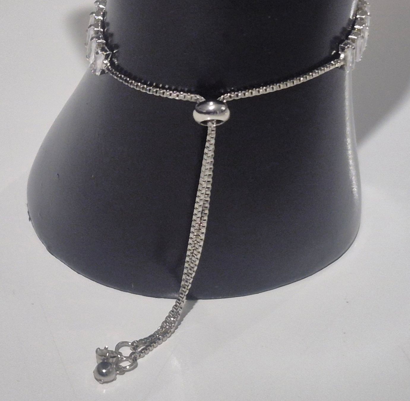 Bracciali & Braccialetti: Bracciale donna zirconi rettangolari regolabile argento – Nuovo (secondo la descrizione) da Giubiasco venduto da Stefaniav 6
