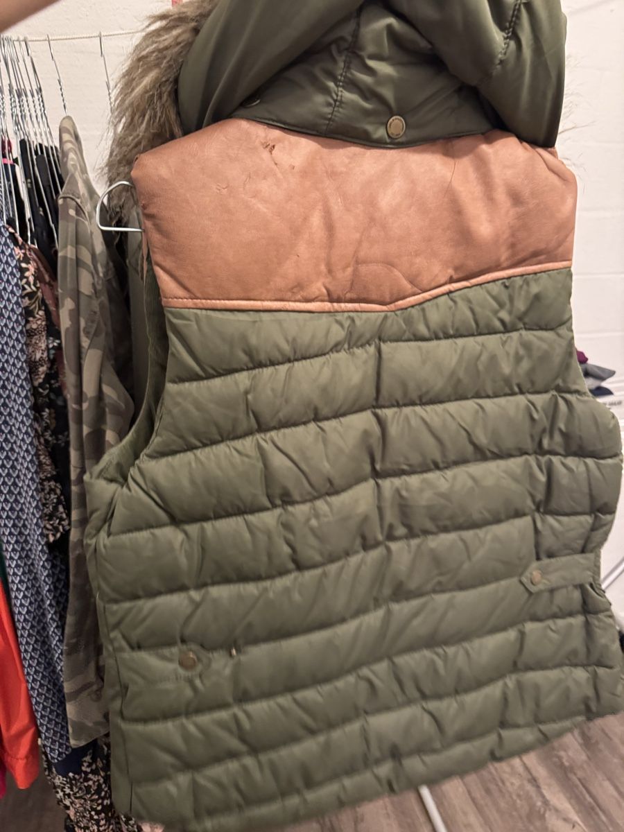 H&M Gilet & Giacche senza maniche: H&M Steppweste 38 Damen – Usato da Pfeffingen venduto da Twoa 2