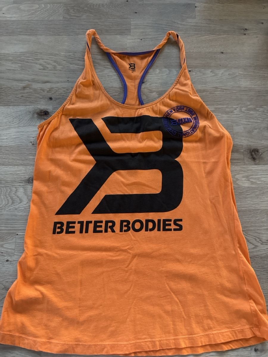 T-shirt: Better Bodies Shirt – Usato da Luzern venduto da nad_nf8f