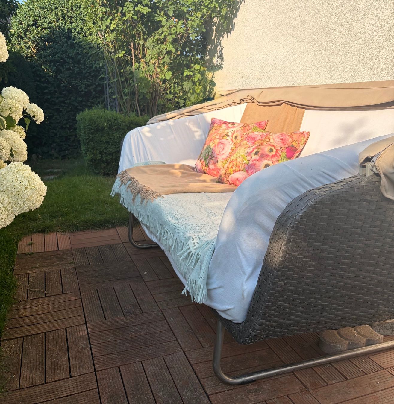 Pfister Sofas: Gartenmöbel Sofa Lounge Daybed – Gebraucht aus Büttikon AG von gluschtig 3