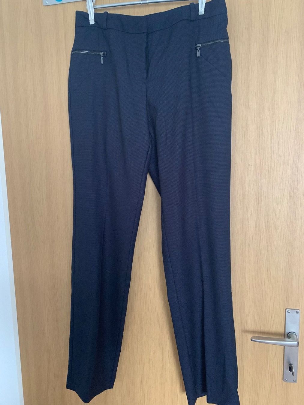 Pantaloni: Damen hose – Usato da Nürensdorf venduto da and_5tlm 3