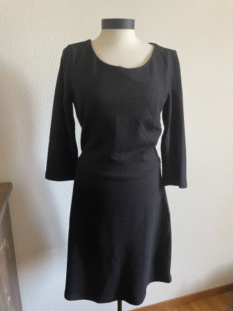 Schwarzes Kleid von Esprit Gr. S