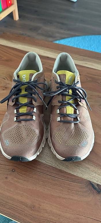 Chaussures hommes: On Cloudtec 42/10 – D'occasion à Diessenhofen par Vivich79