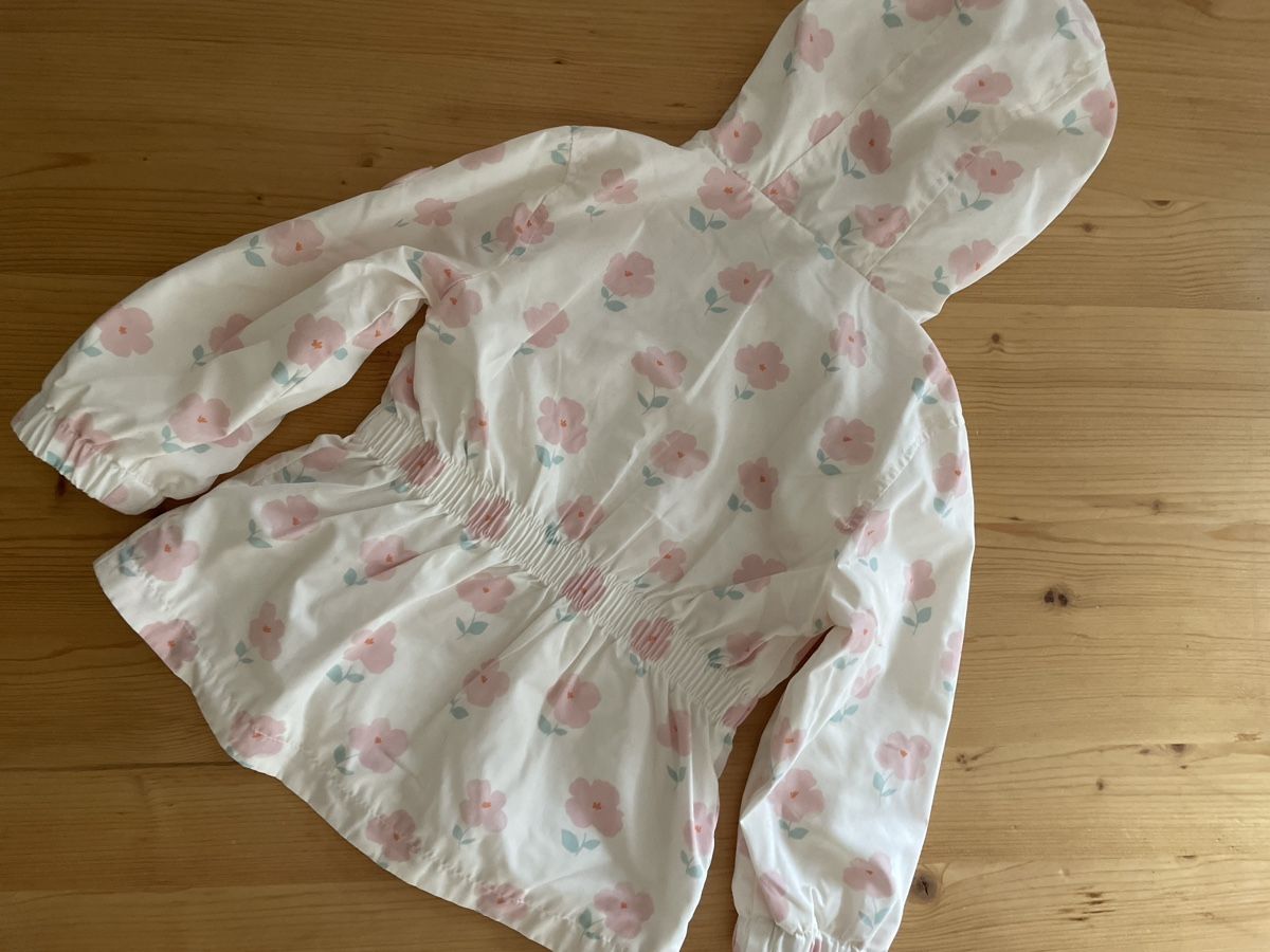 Giacche & Cappotti: Süsse Übergangsjacke mit Blumenmuster, Grösse 86 – Usato da Spreitenbach venduto da Gloxinia 1