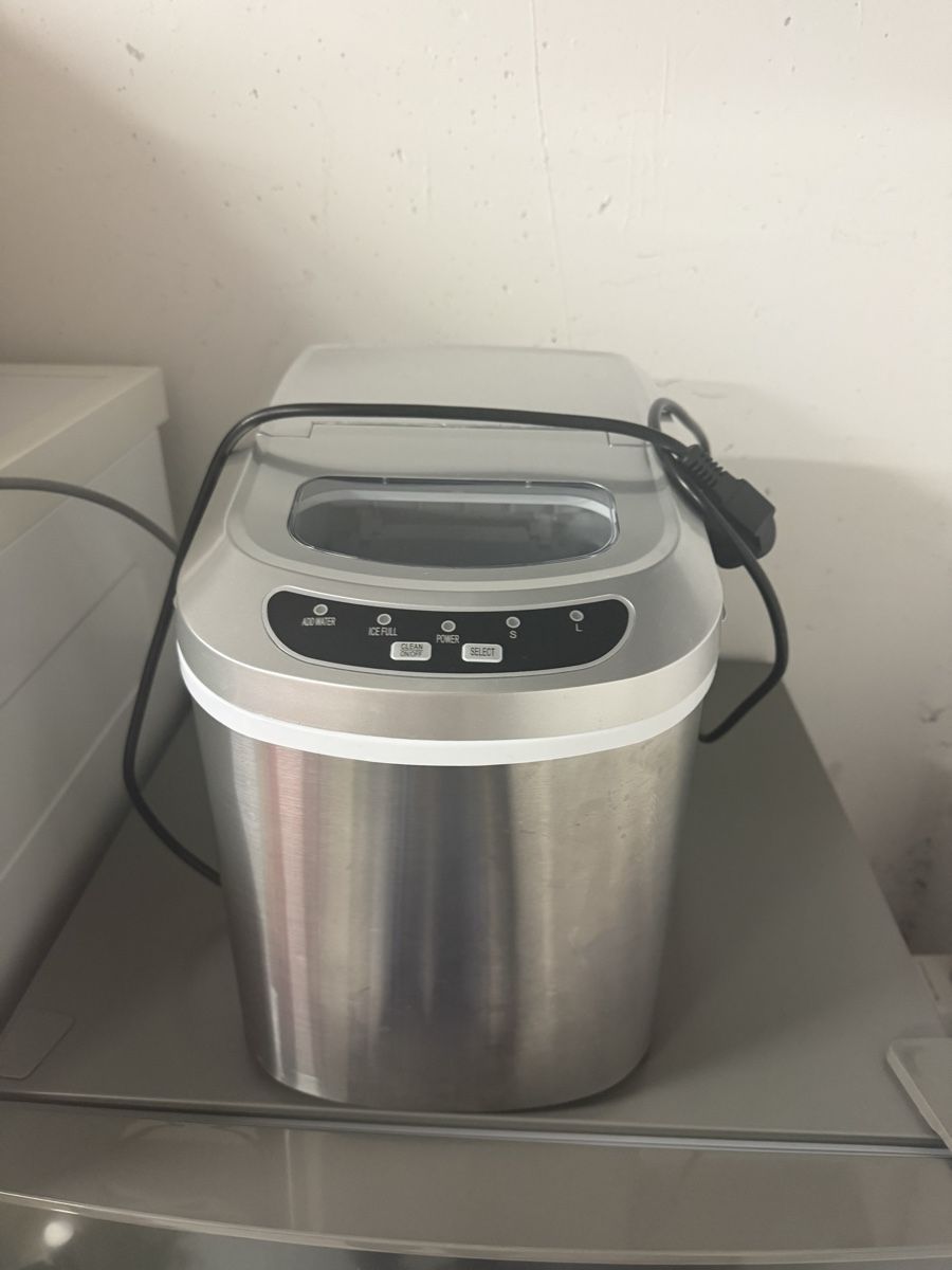 Elettrodomestici da cucina: Ice maker – Usato da Meggen venduto da Petra-Arte