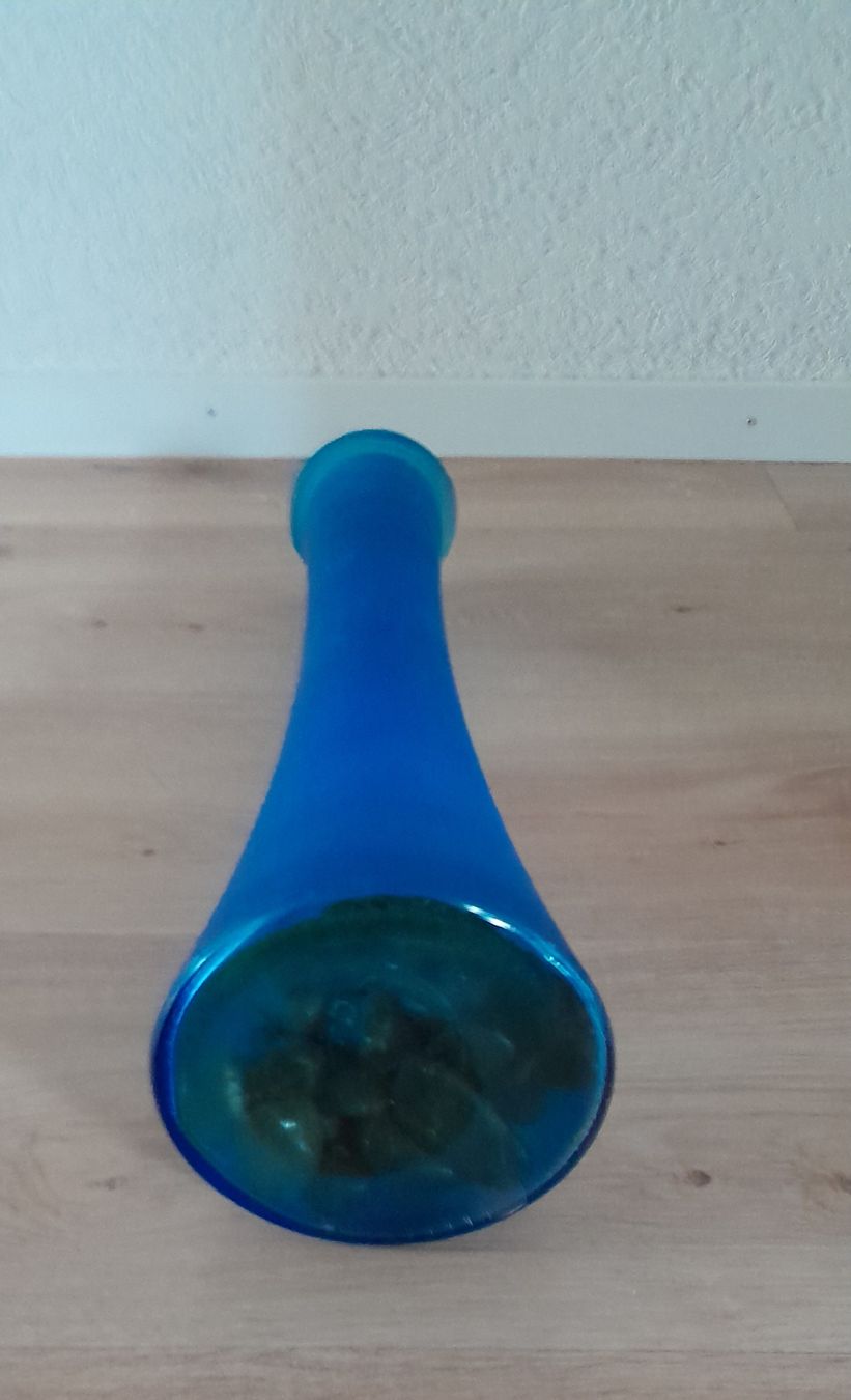 Vase & Récipients: Blaue Glasvase - Zeitloses Design – D'occasion à Lützelflüh-Goldb par Punktesammler 3