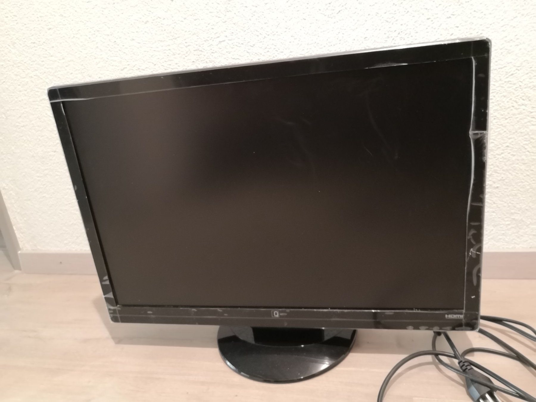 Monitore: 🤩2 STK: COMPUTER BILDSCHIRM Q26 LUMOS & MICROSOFT TADTATUR – Gebraucht aus Olten von Naja-Twins-Twins