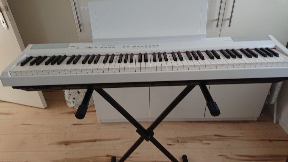 Stage-Piano,Yamaha P105 WH | Kaufen auf Ricardo