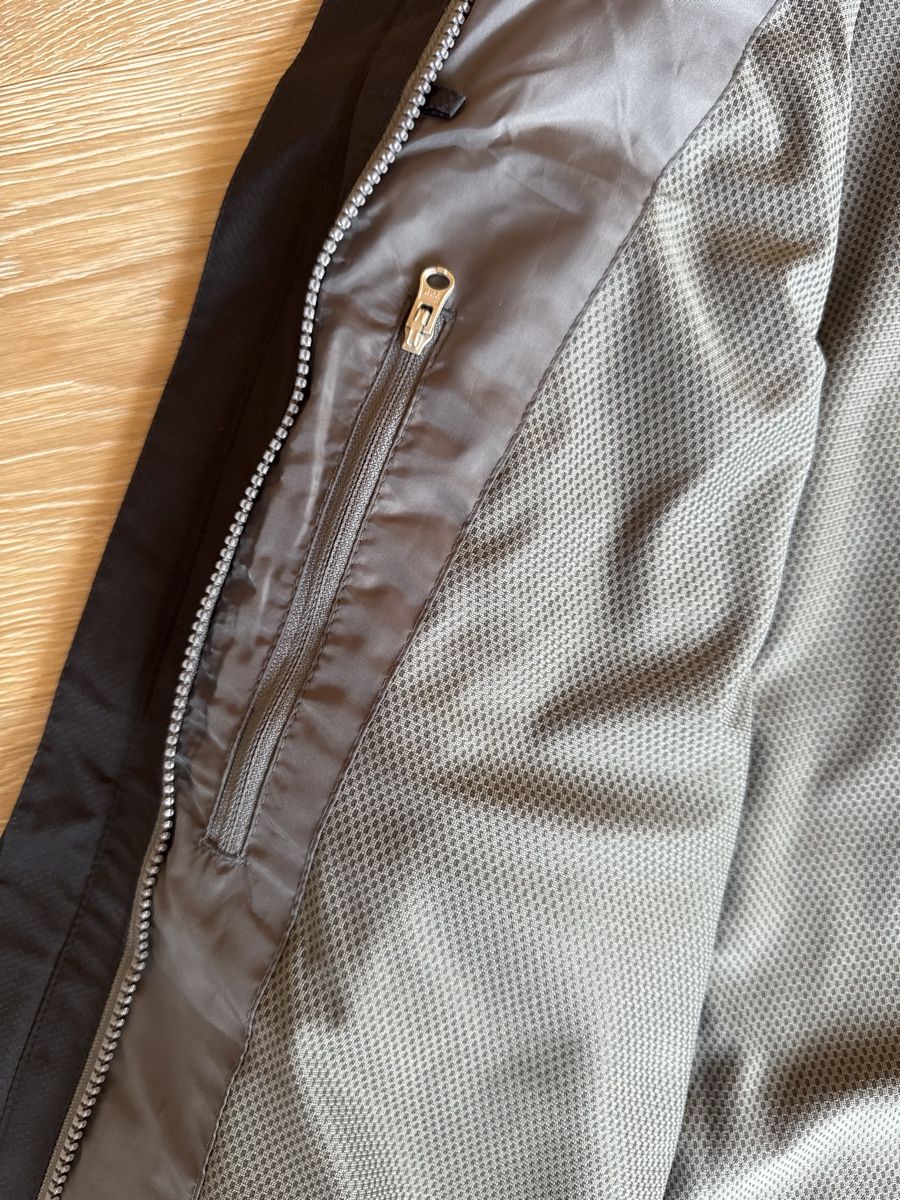 Bauer Giacche: Eishockey Trainingsjacke Bauer Schwarz Grösse M/M – Usato da Schlierbach venduto da Lega1 4