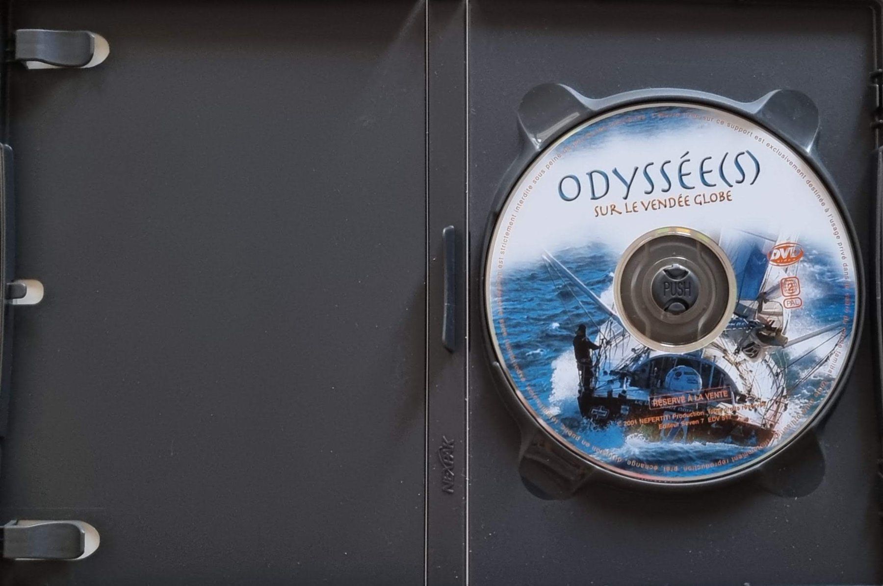 Tutti i DVDs: Odyssée(s), sur le vendée globe (2001) – Usato da La Tour-de-Peilz venduto da Resize 2